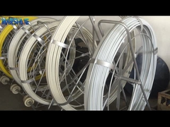 FRP 追跡可能なフィッシュテープ 高強度と折りたたみモジュールを持つガラス繊維管の棒